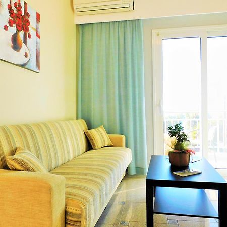 Arisvi All Seasons Hotel Skala Kallonis Exterior photo